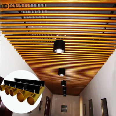 Διακοσμητική Κρεμαστή Γραμμική Μεταλλική Οροφή Σε Κτίριο Στρογγυλός Σωλήνας Αλουμινίου