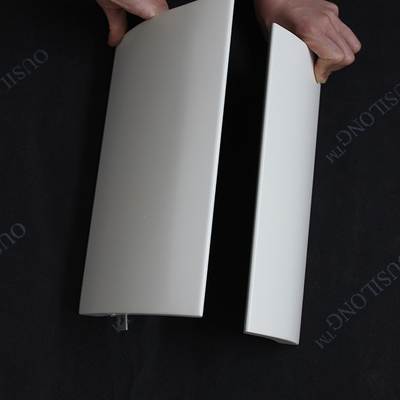Άσπρη προσαρμοσμένη διακοσμητική καμμμένη φύλλο μορφή 1.5mm επιτροπής αλουμινίου πάχος 2.0mm